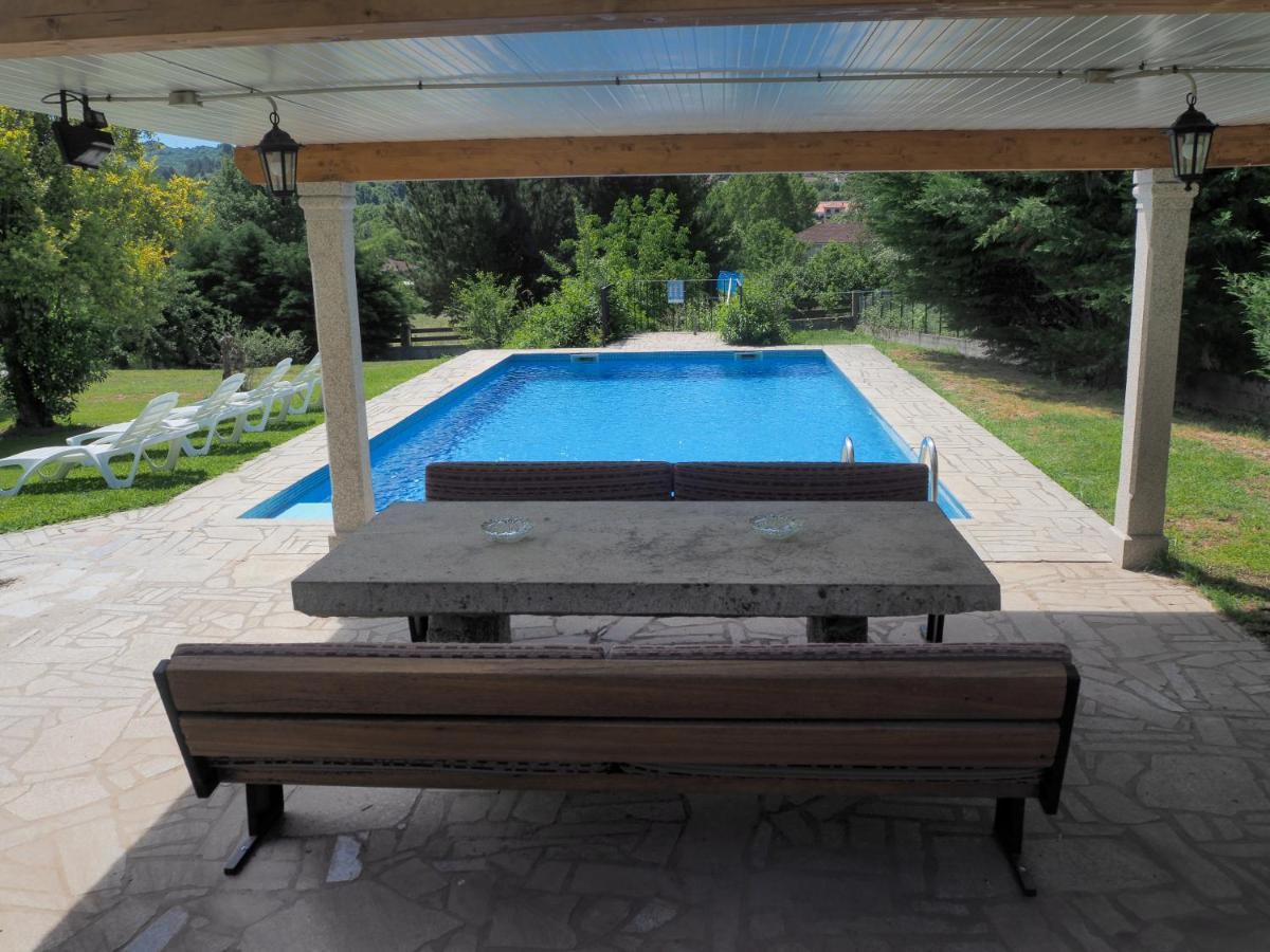 Espectacular Casa Con Piscina En Allariz Luaran gambar